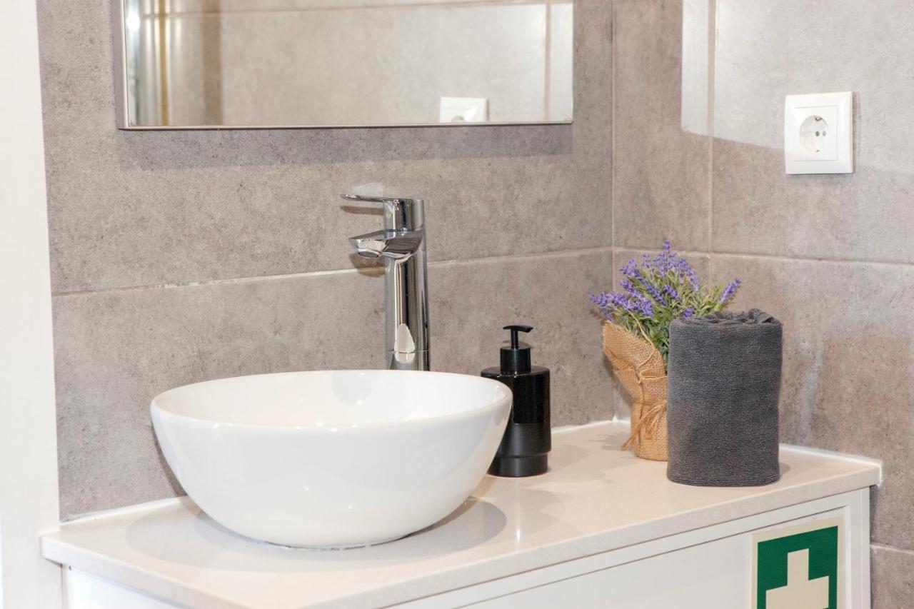 Host Wise - Amadeo Apartments Vila Nova de Gaia Dış mekan fotoğraf